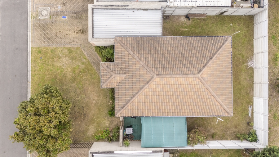 2 Bedroom Property for Sale in Eikenbosch Western Cape